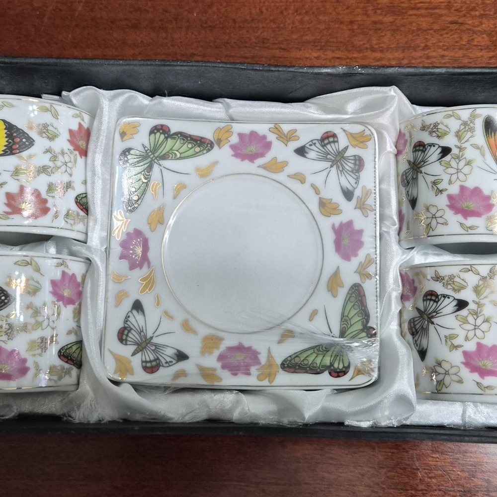 Bijoux Terner Demitasse Cups & Saucers Butterflies & Blossoms  Set Porcelain VTG
